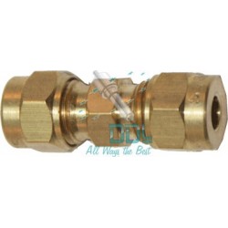 31D93A Straight Connector 5/16 - 3/8IN
