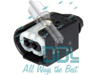 50D250-P Common Rail Electrical Connector - Merc